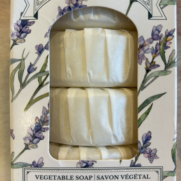 Diamante Scented Lavender Italian Vegitable Rapped Hand Soaps NWT Boxd 4x2.8oz - Picture 3 of 16